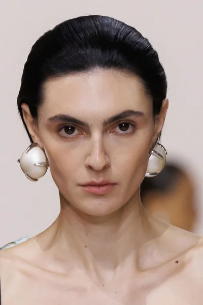 Look 74